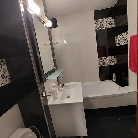 Apartament 2 Dormitoare Lägenhet *